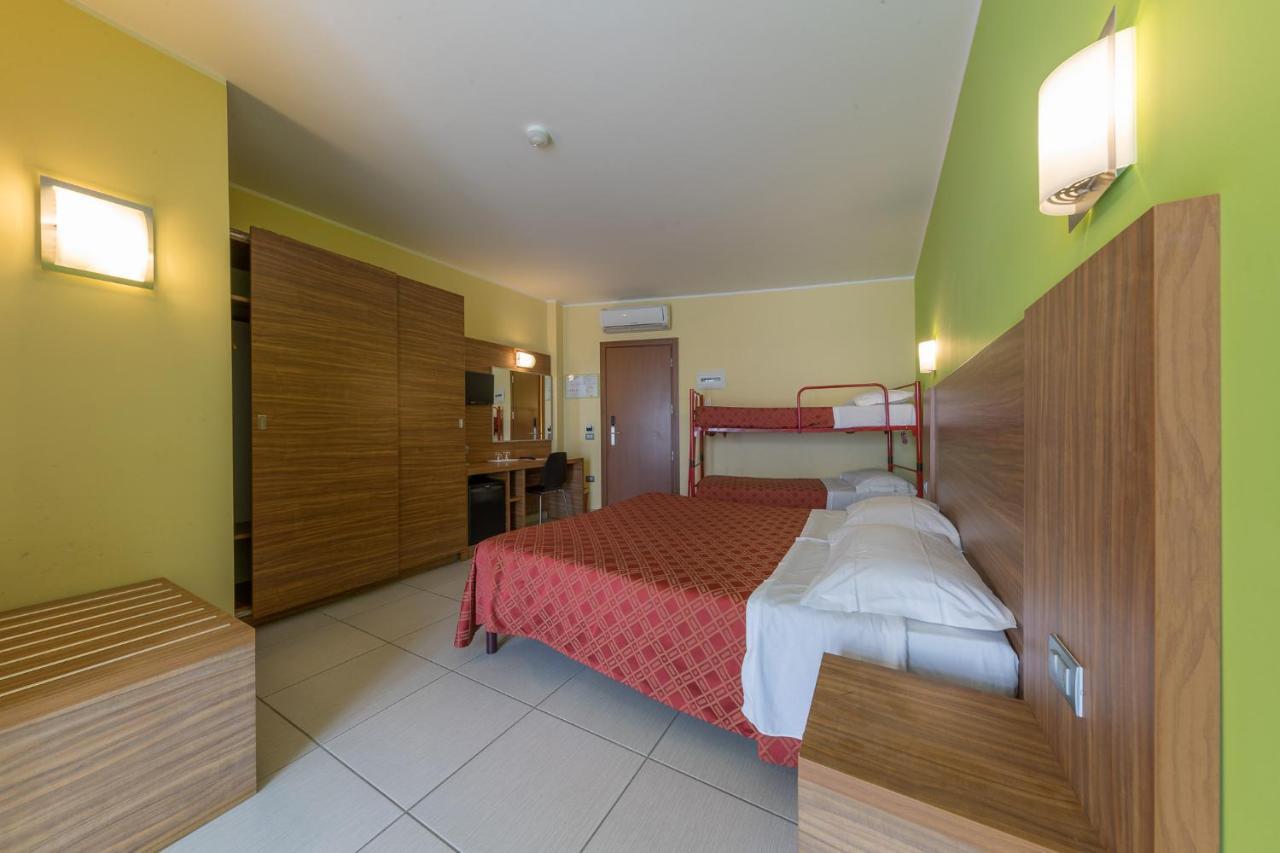 Hotel La Ninfea Montesilvano Marina Exteriér fotografie